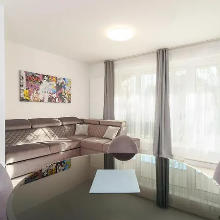 Appartement Rent Like - Prima 01 *